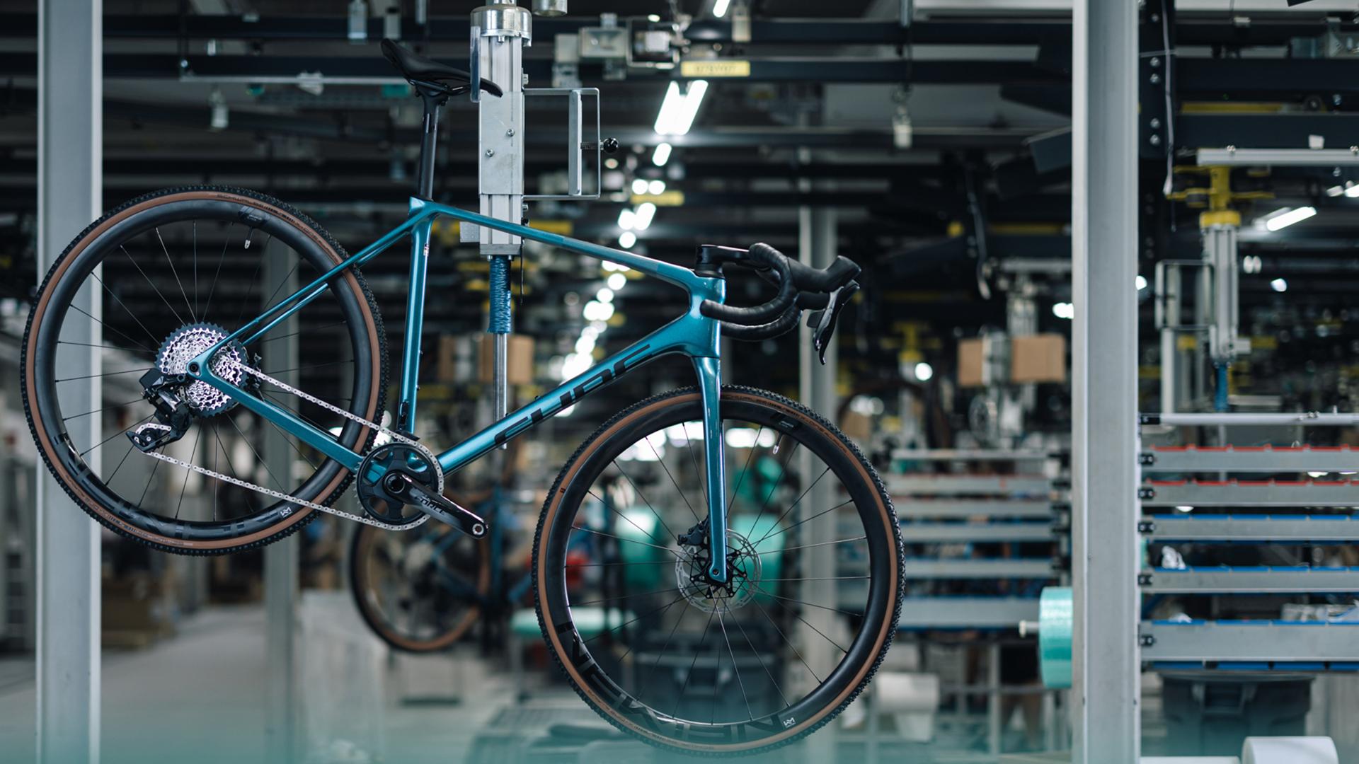 Vélo cyclo-cross Cube cross race slt prizmblue´n´carbon