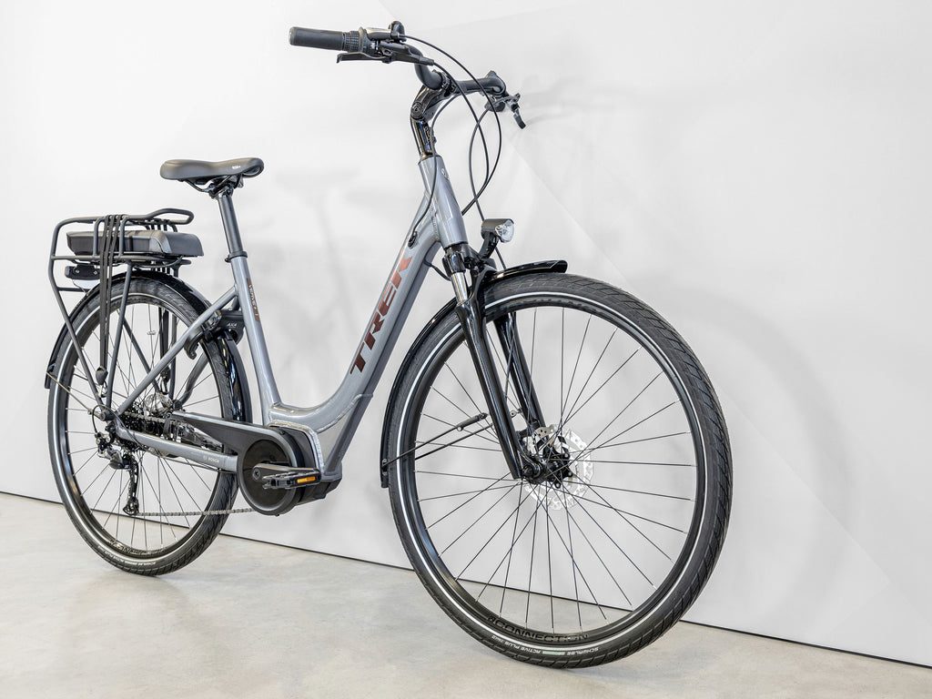 Vélo ville électrique Trek verve+ 1 lowstep 500 wh