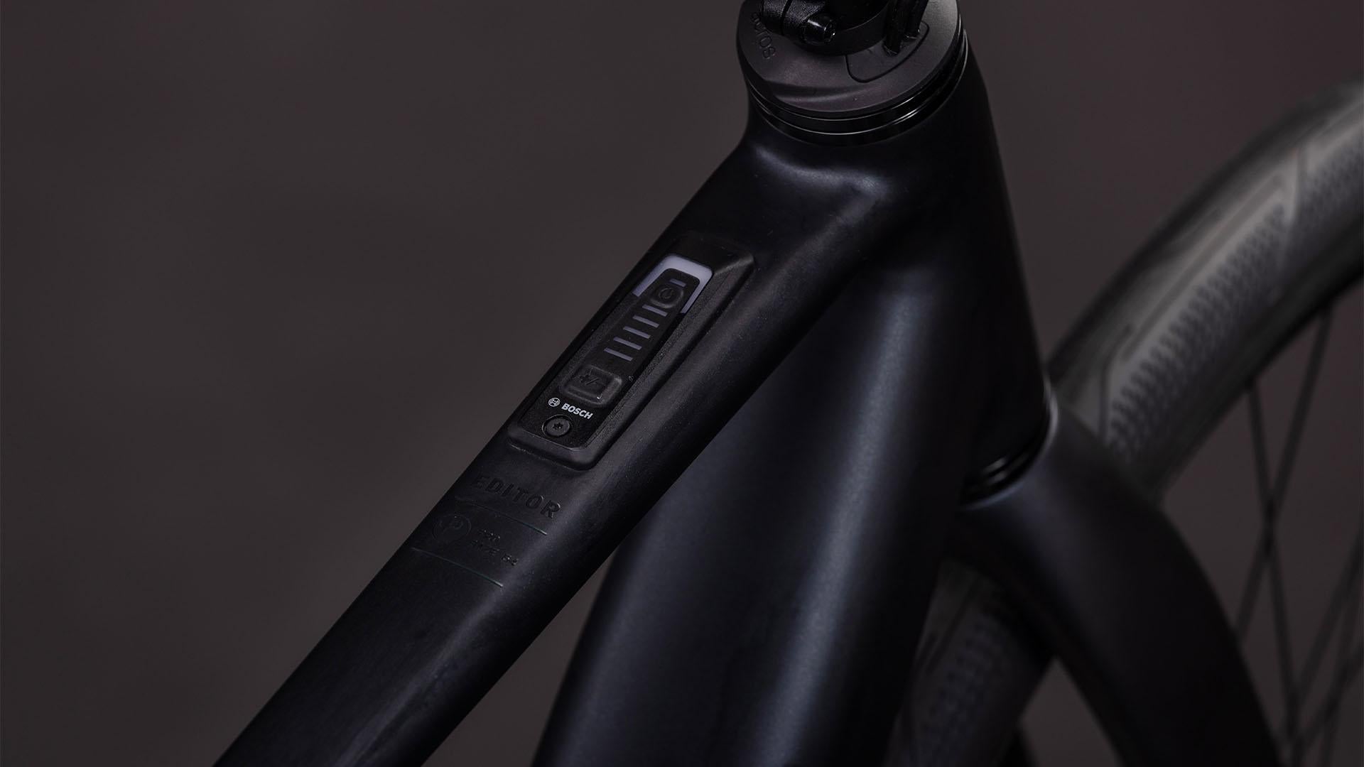 Vtc électrique Cube editor hybrid pro 400x coal´n´prism