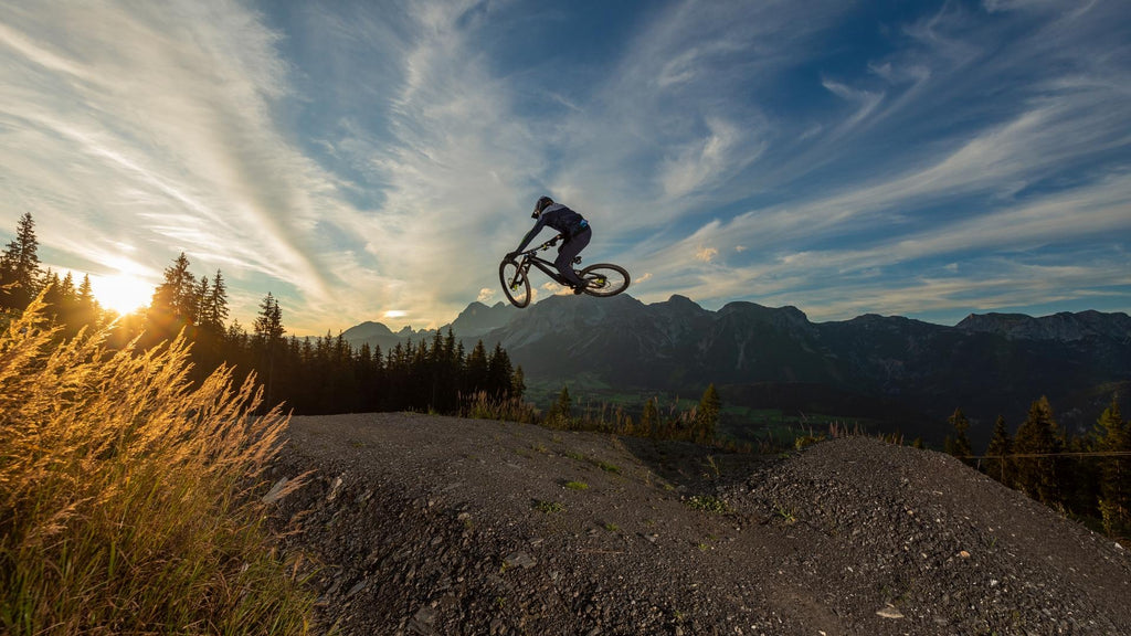 Vtt dh Cube two15 race 27.5 lightolive´n´black