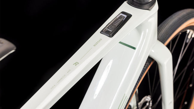 Vélo gravel électrique Cube nuroad hybrid c:62 race 400x desertstone´n´green Main Image