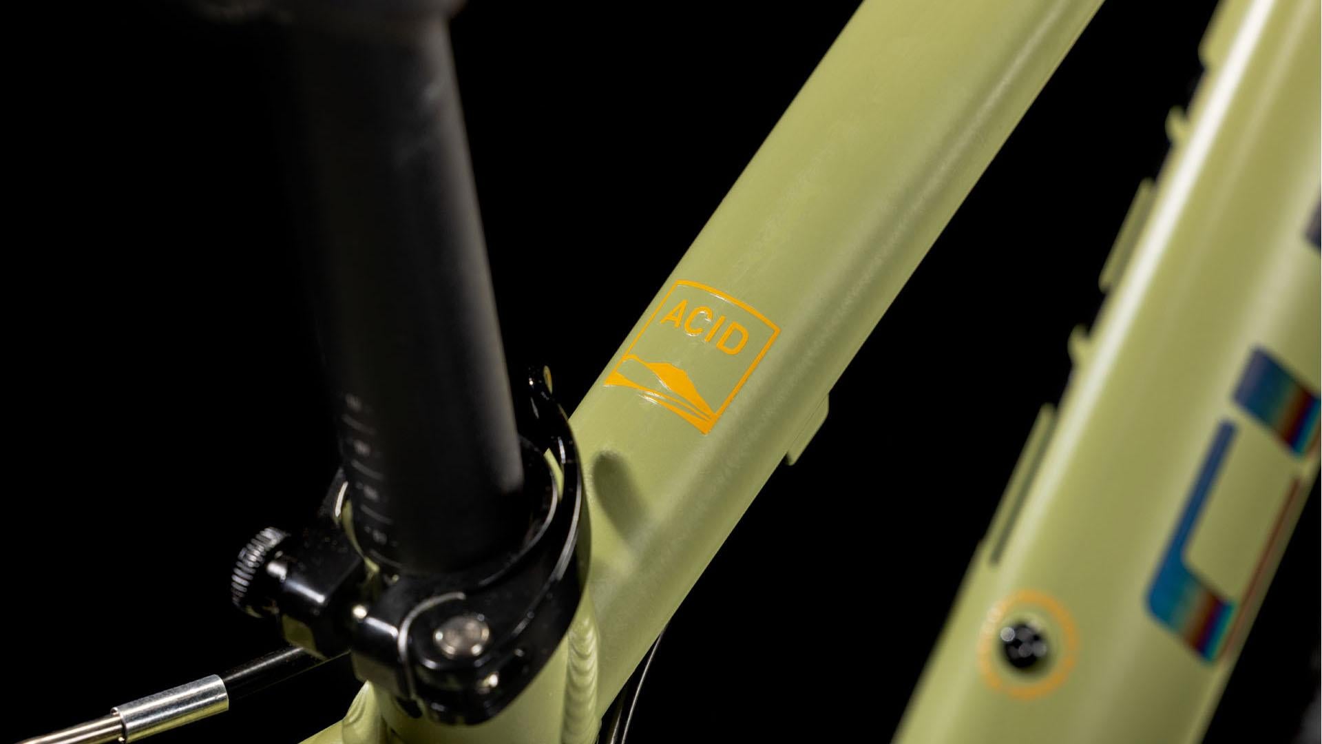 Vélo enfant Cube acid 240 lightolive´n´orange