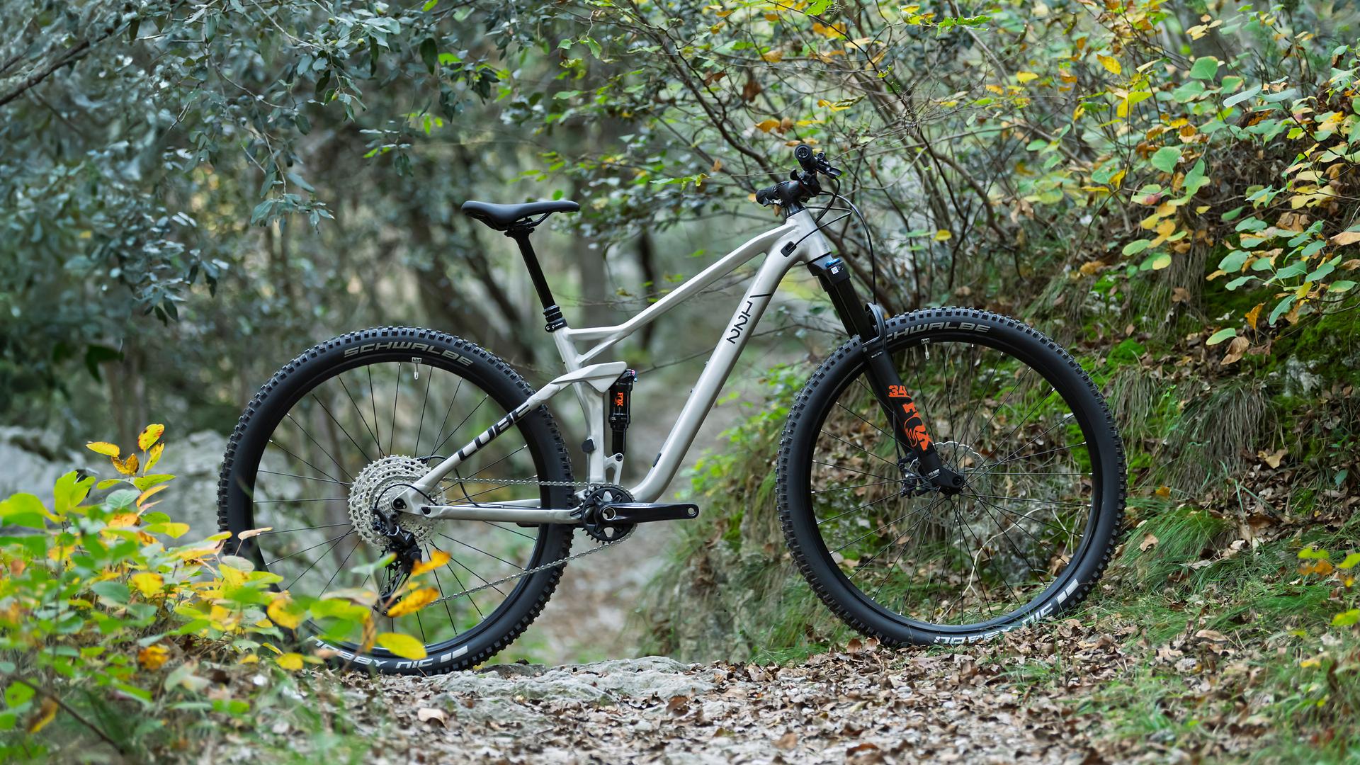 Vtt all-mountain Cube stereo one22 race rawmetal´n´black