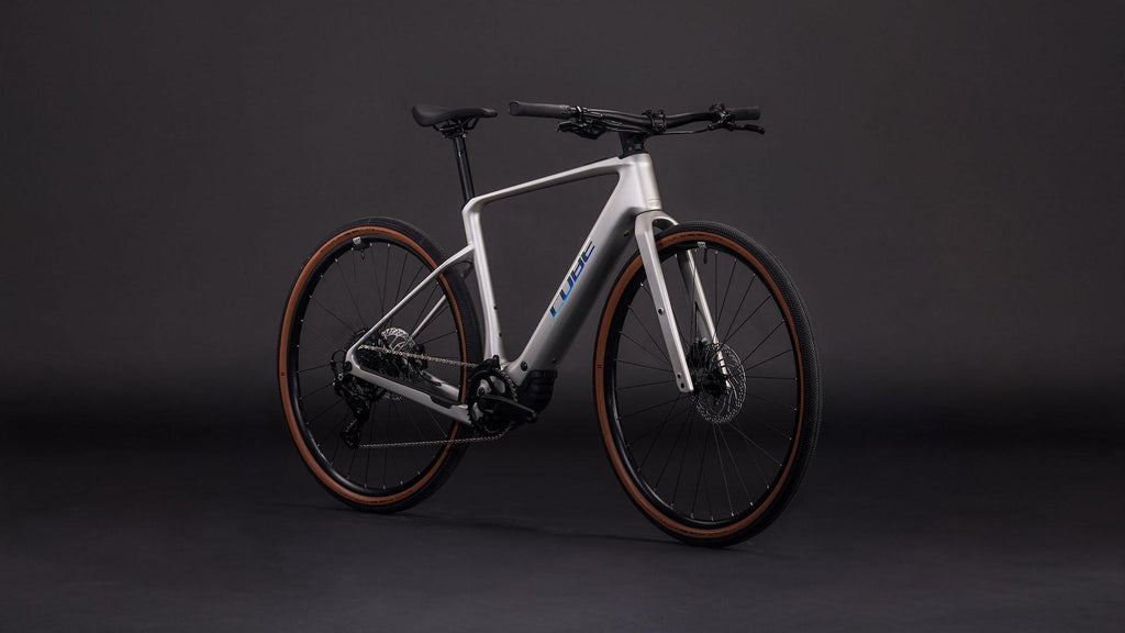 Vélo gravel électrique Cube nulane hybrid c:62 race 400x sleekgrey´n´prism