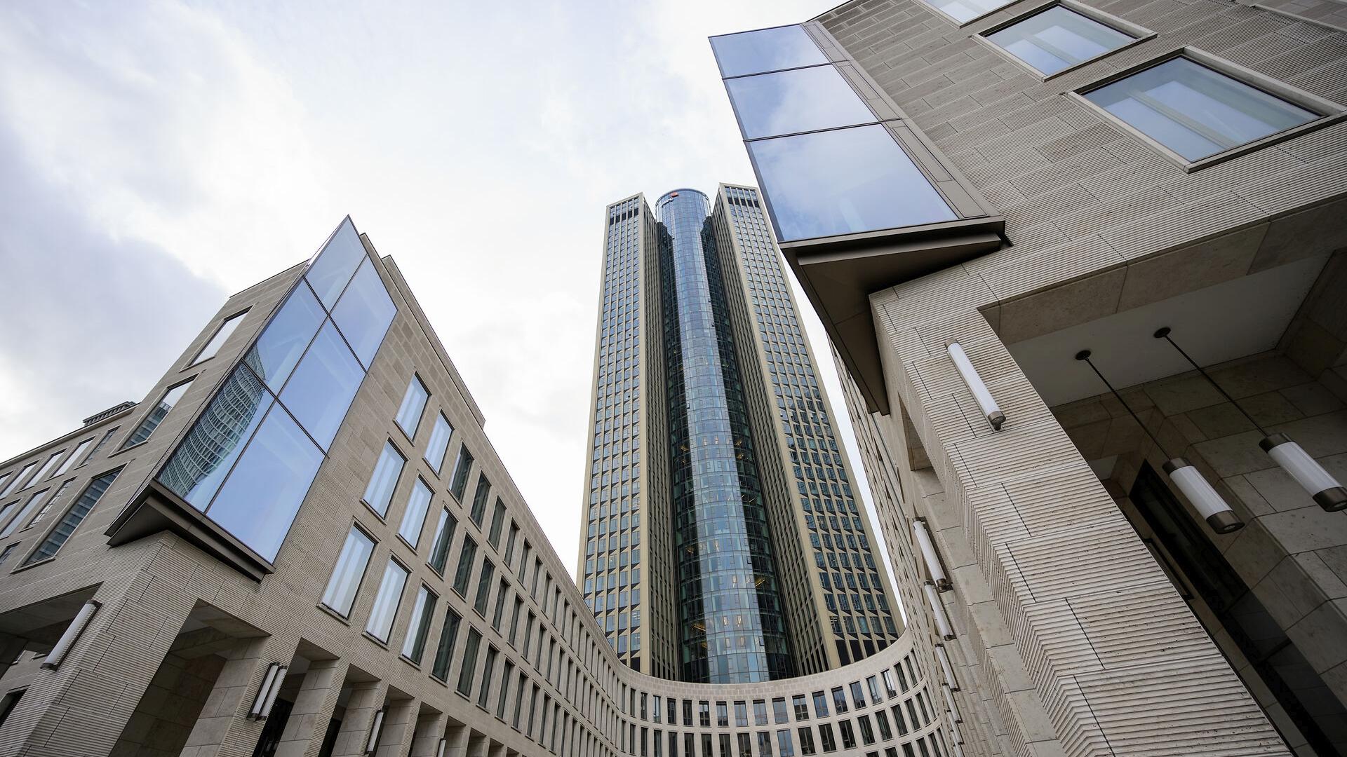 Vélo gravel électrique Cube nulane hybrid c:62 race 400x fe sleekgrey´n´prism