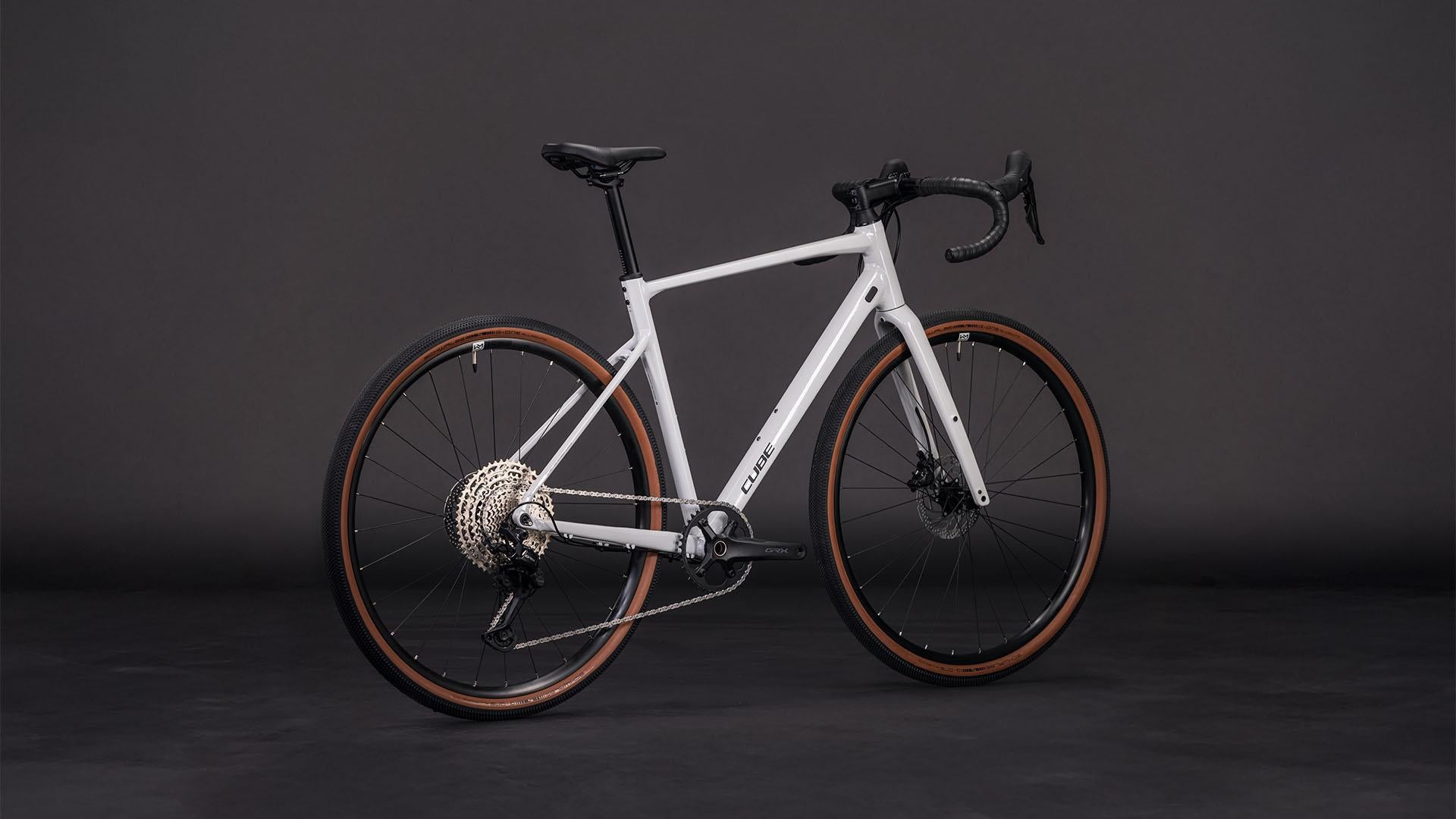Vélo gravel Cube nuroad ex cotton´n´grey