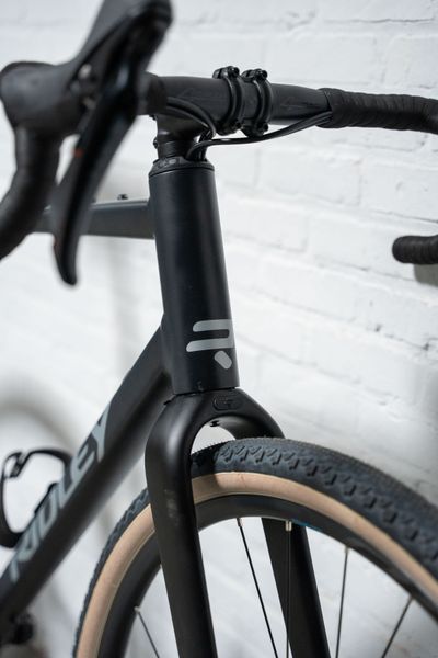 Vélo gravel Ridley kanzo adventure alu shimano grx400 2x10sp